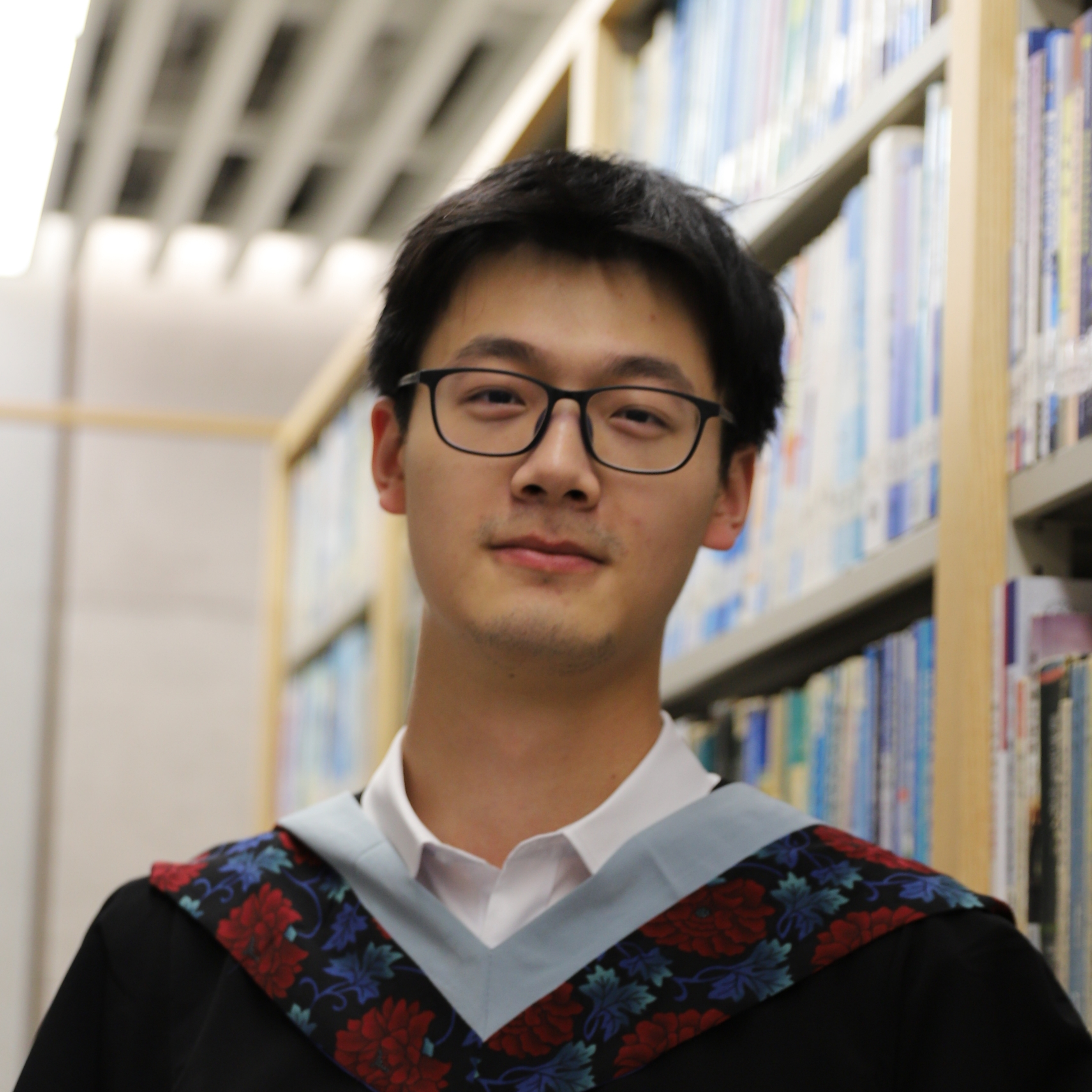 李也